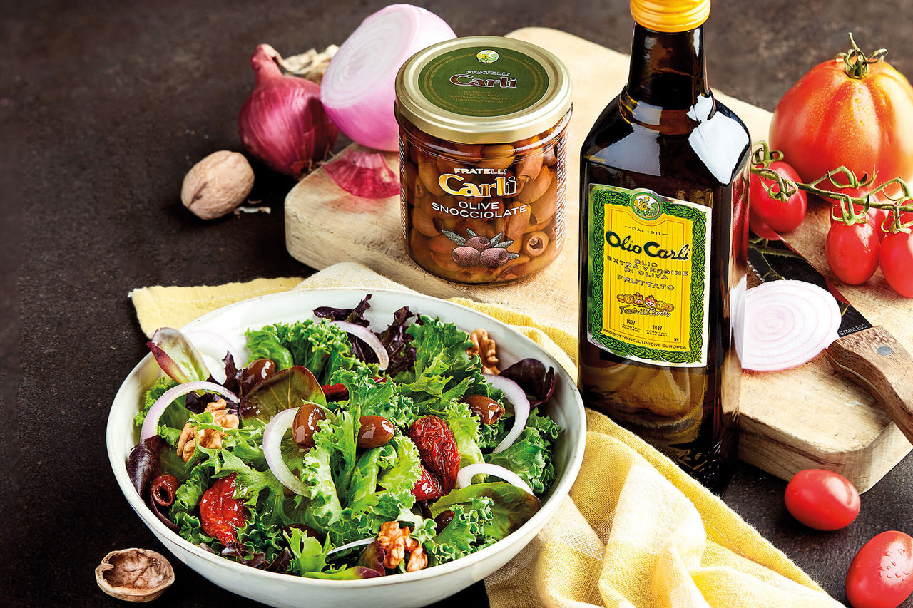 Fruttato oil for your salad. 